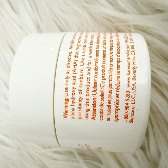 KATE SOMERVILLE | ExfoliKate Glow 2-in-1 Moisturizer + Exfoliator | 1.7 fl oz - Picture 9 of 12